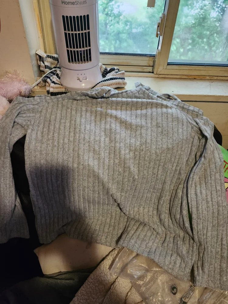 Ladies long sleeve cold shoulder top thumbnail
