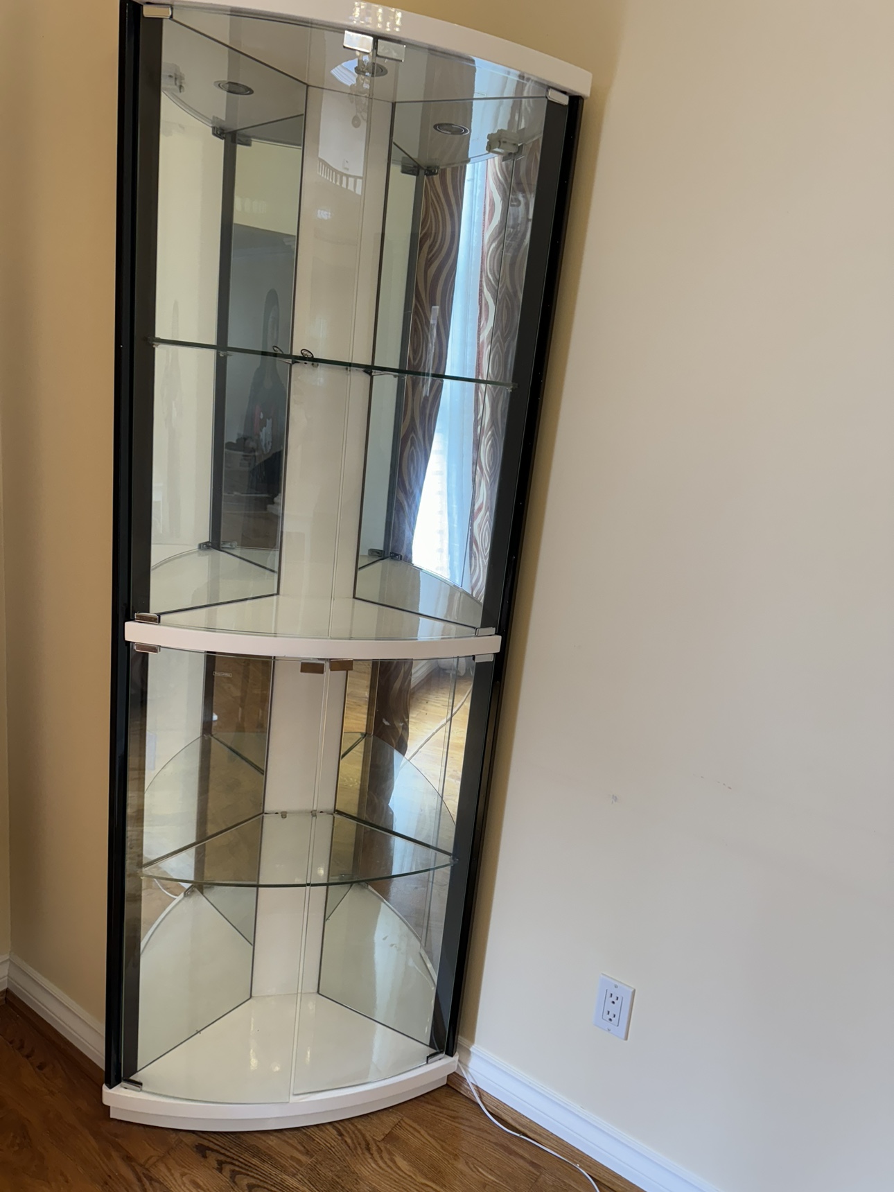 Corner Glass Display Cabinet - photo 2