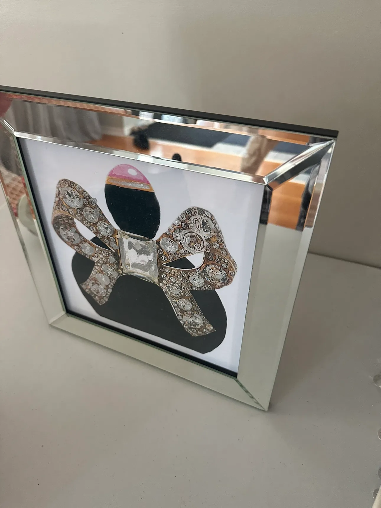 Mirror wall decor image indicator(2)