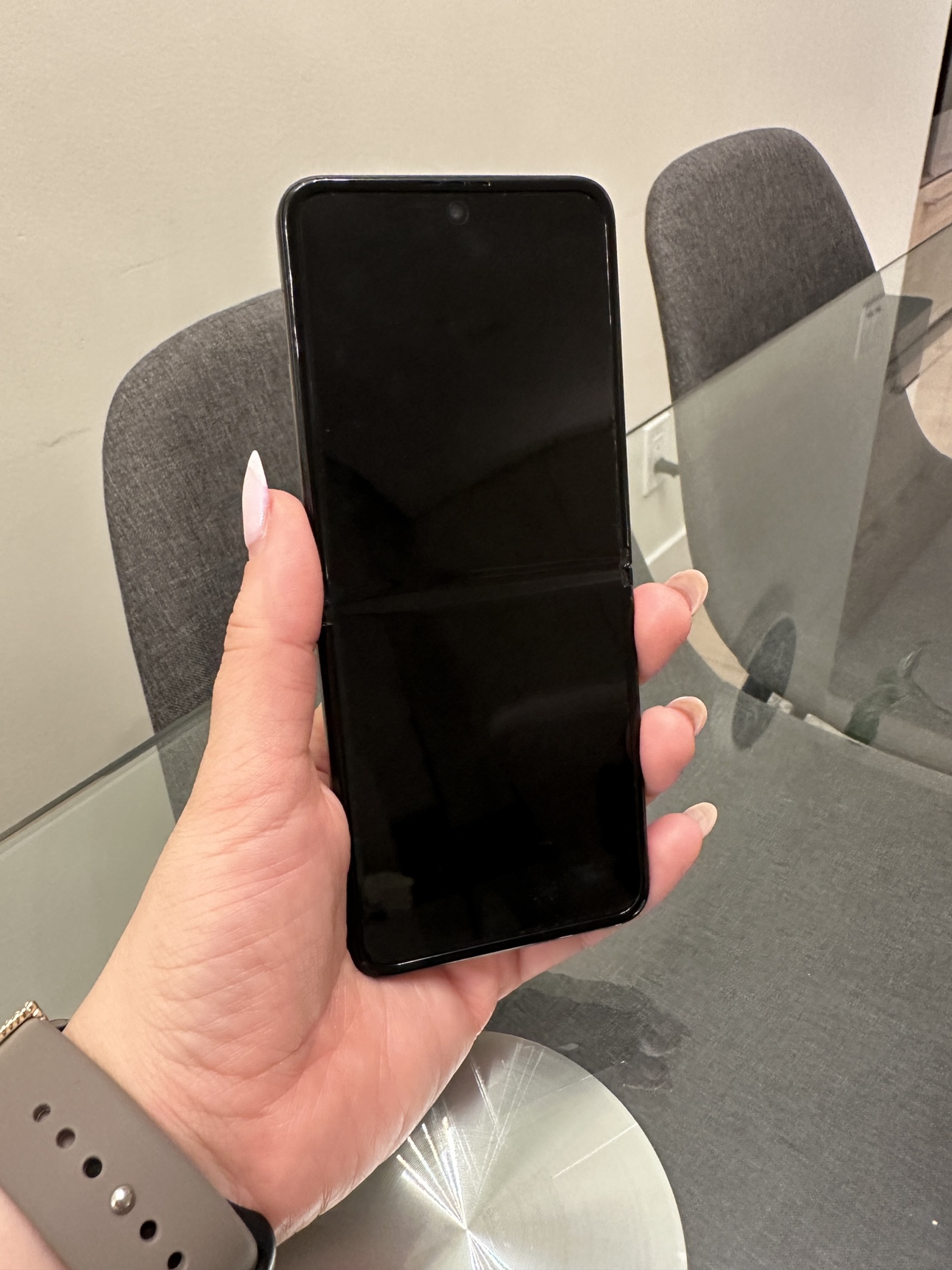 Samsung Galaxy Z Flip 3 (5G) - photo 3