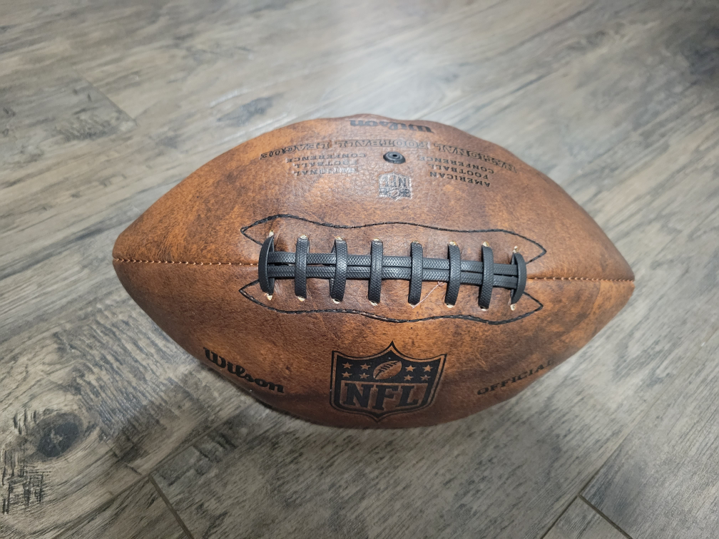 Wilson NFL Team Logo Football - photo 3
