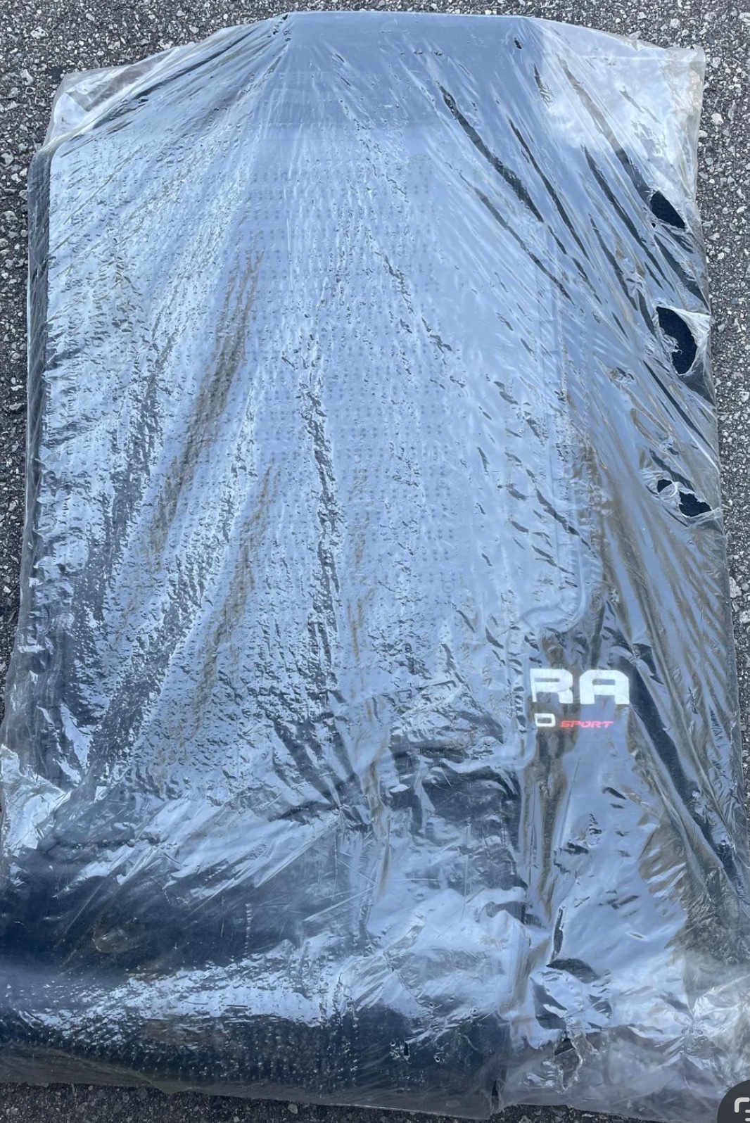 Toyota tundra truck 2020 Model( Floor Mats) still new in-packing