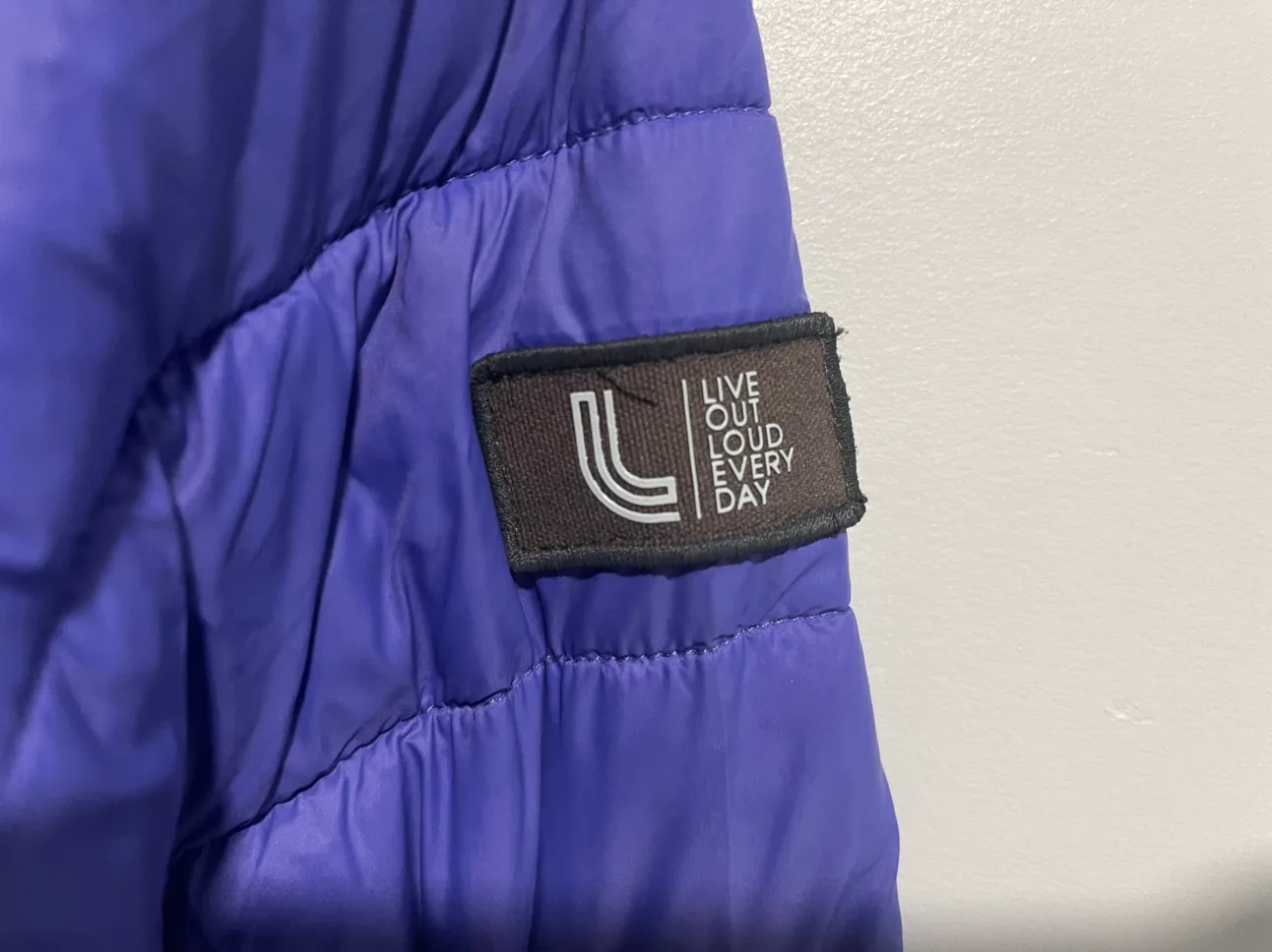 Lolë Women's Purple Puffer Jacket image indicator(5)