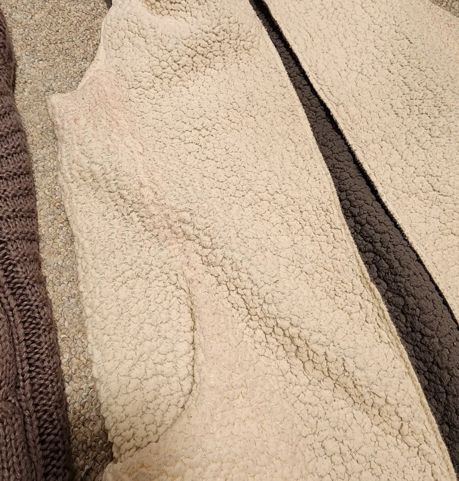 #Freecycle Women's Cardigan & Vests | XS-S | FAIR CONDITION image indicator(4)