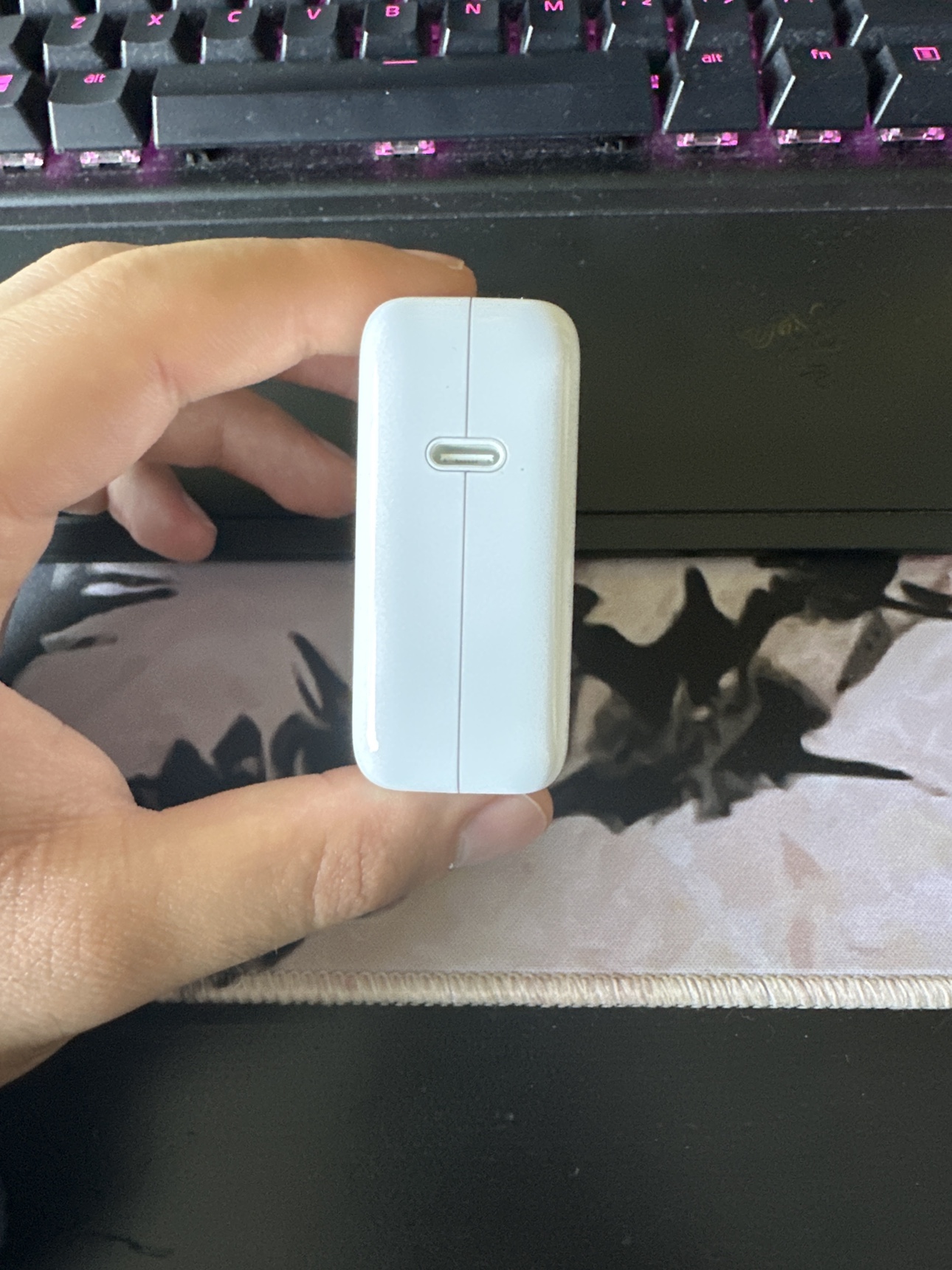 Macbook charger NEW 65W - photo 2