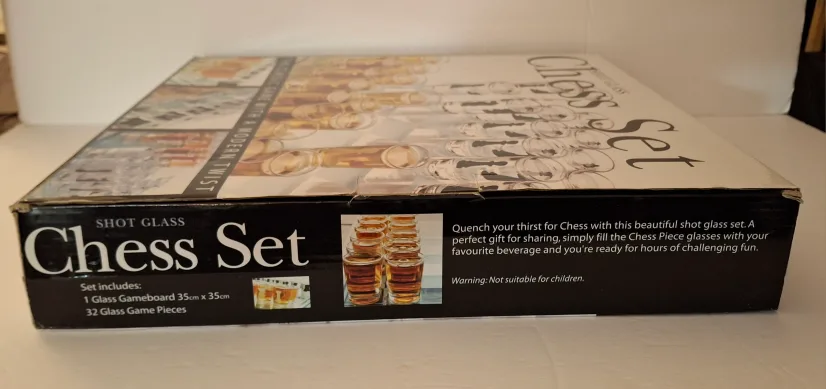 32 SHOT GLASSES CHESS SET GLASS BOARD GAME image indicator(3)
