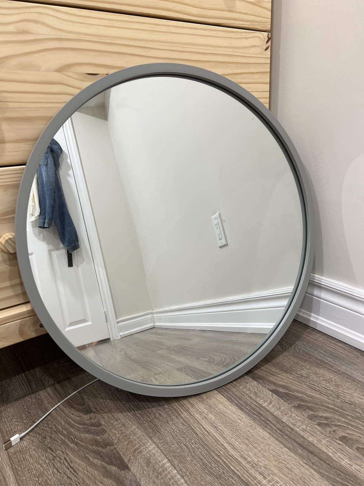 Round Mirror with Grey Frame - photo 3