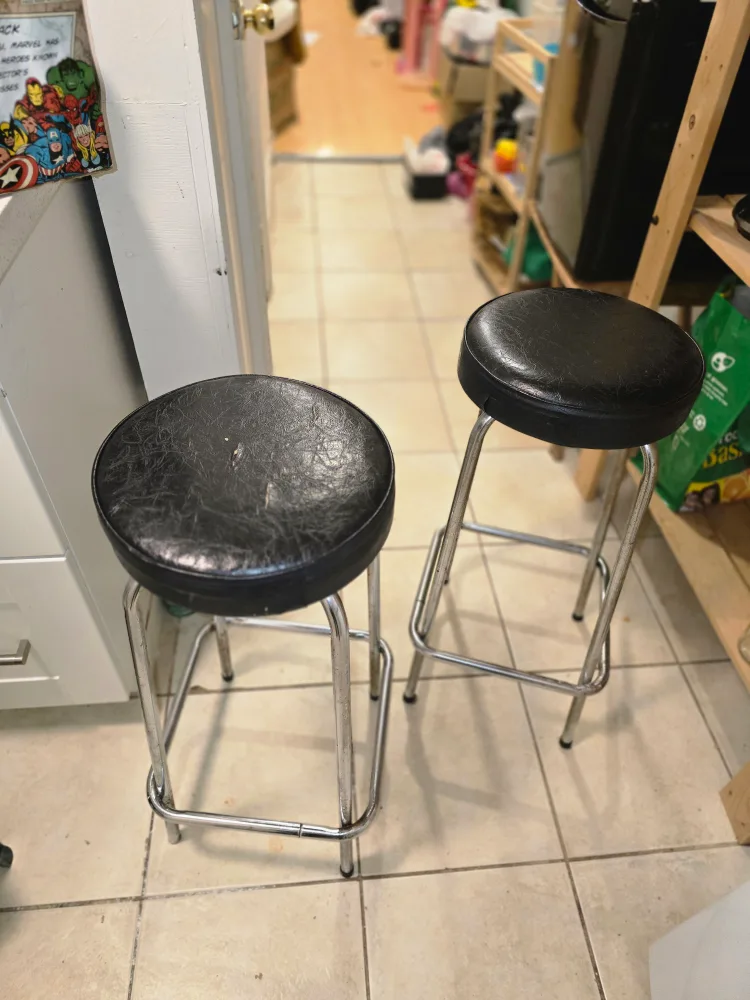 🪑 Mixed Furniture, Camping chairs, bar stools, dinner table image indicator(5)