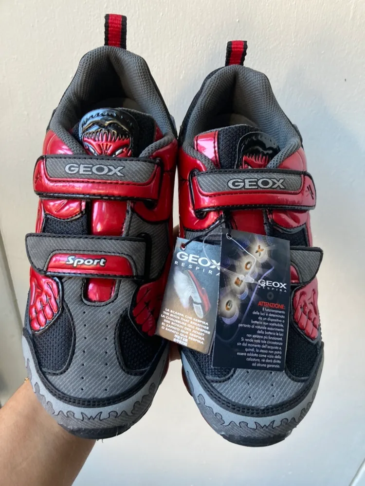 Geox Red & Black Sneakers size 1.5 thumbnail