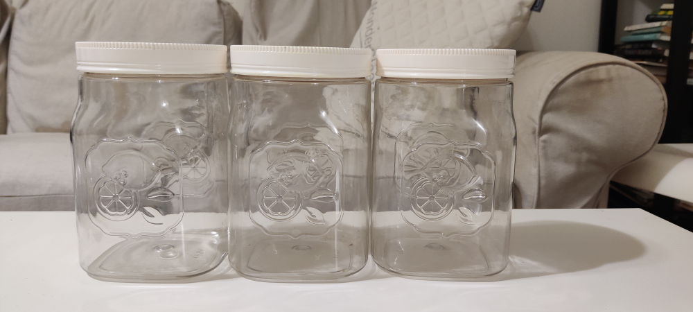 Set of 3 Jars with lid
