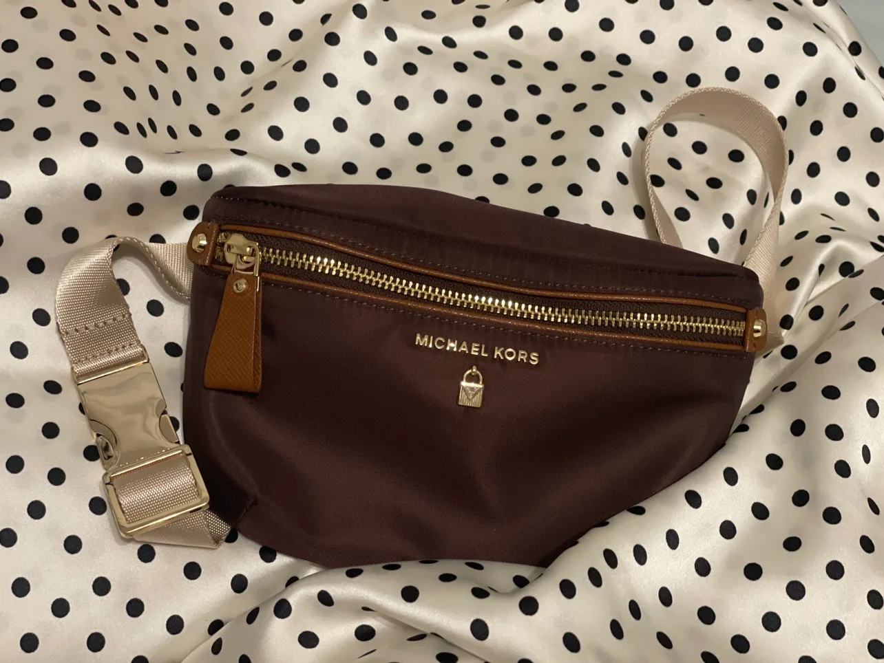 Michael Kors Fanny Pack thumbnail