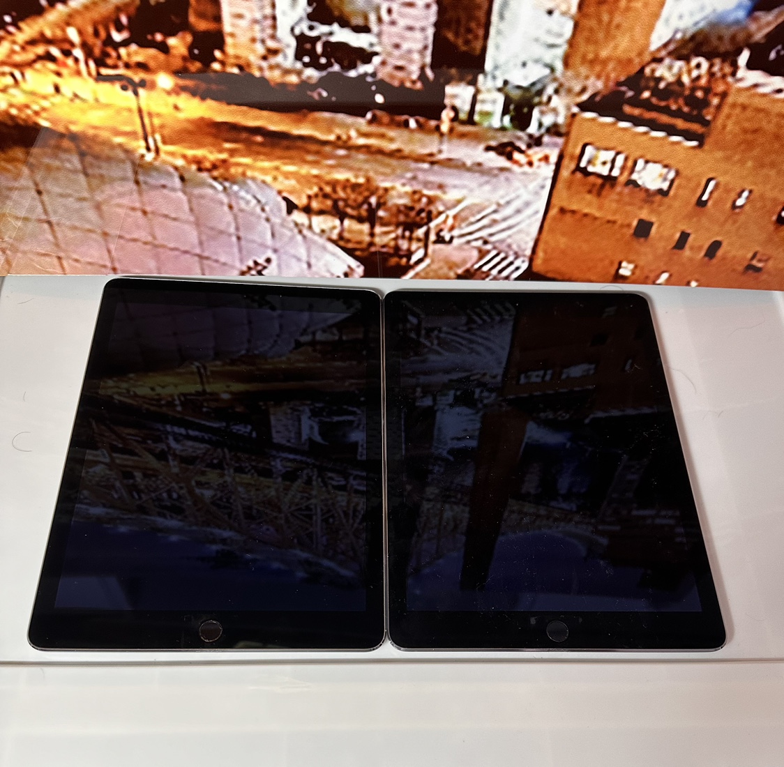 iPad Air 2 LOT - photo 2