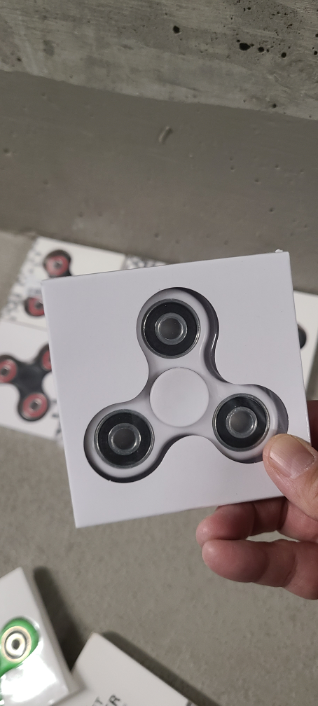 Fidget Spinners - photo 5