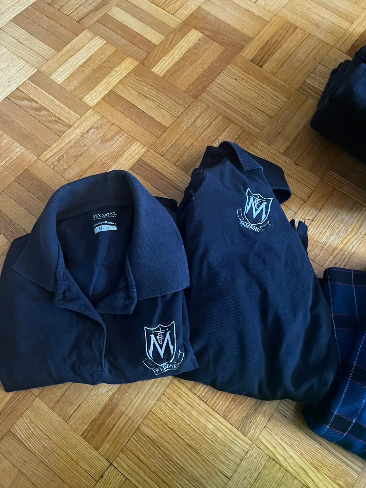 McCarthy Uniform Set image indicator(2)