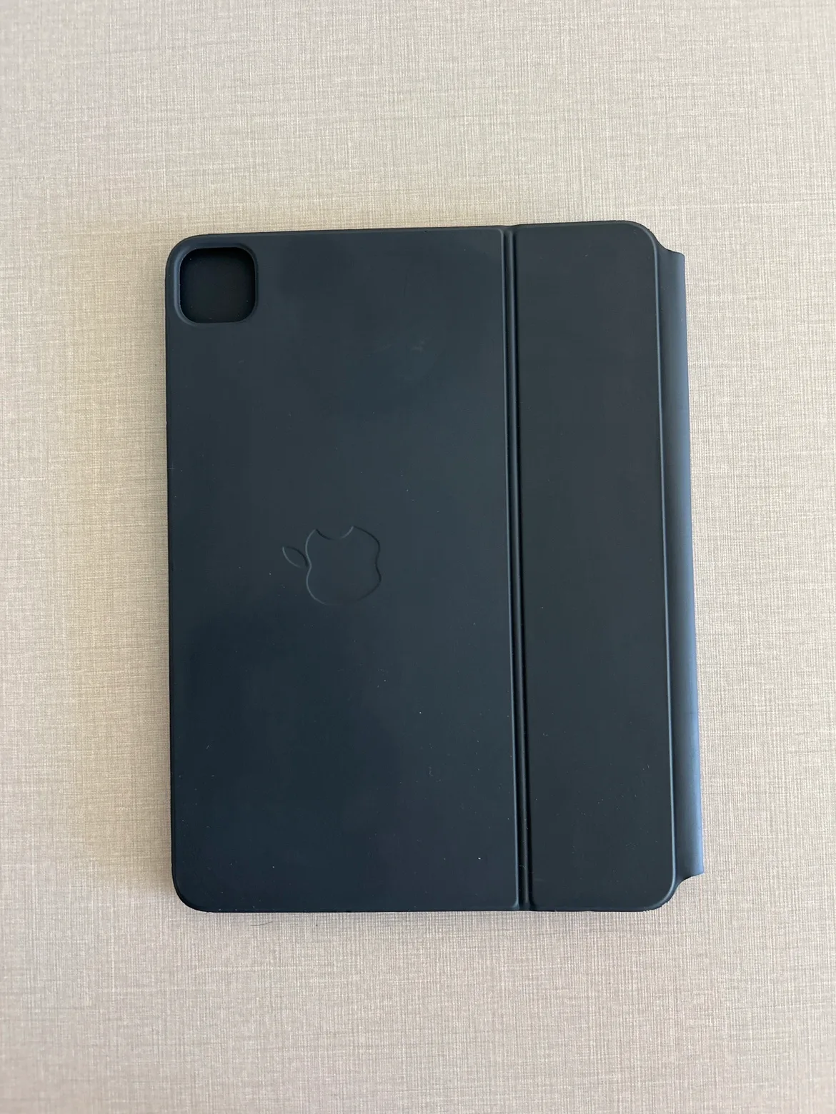 Magic keyboard for iPad Pro + charger cable image indicator(4)