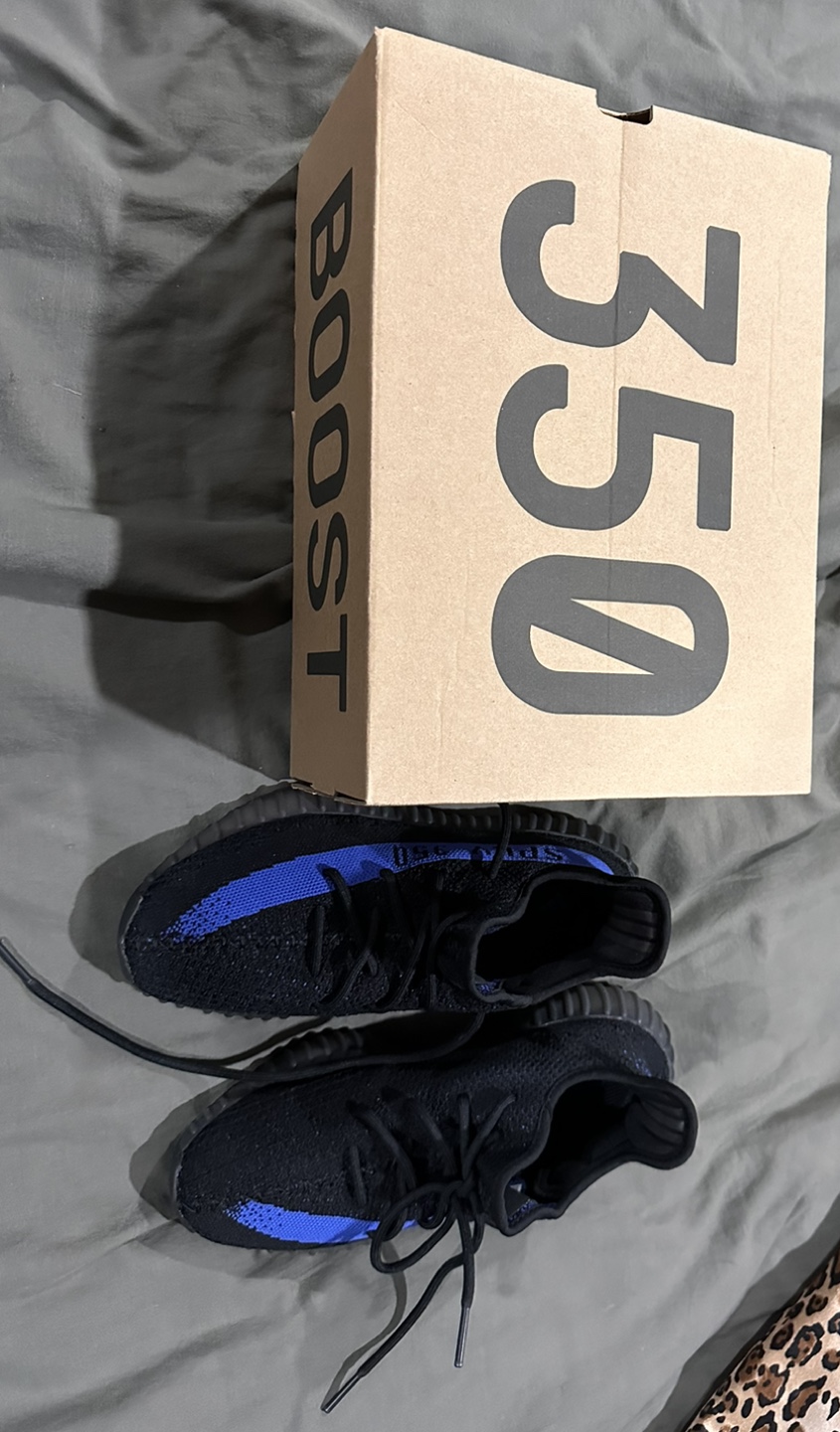 adidas Yeezy Boost 350 V2 Dazzling Blue - photo 3
