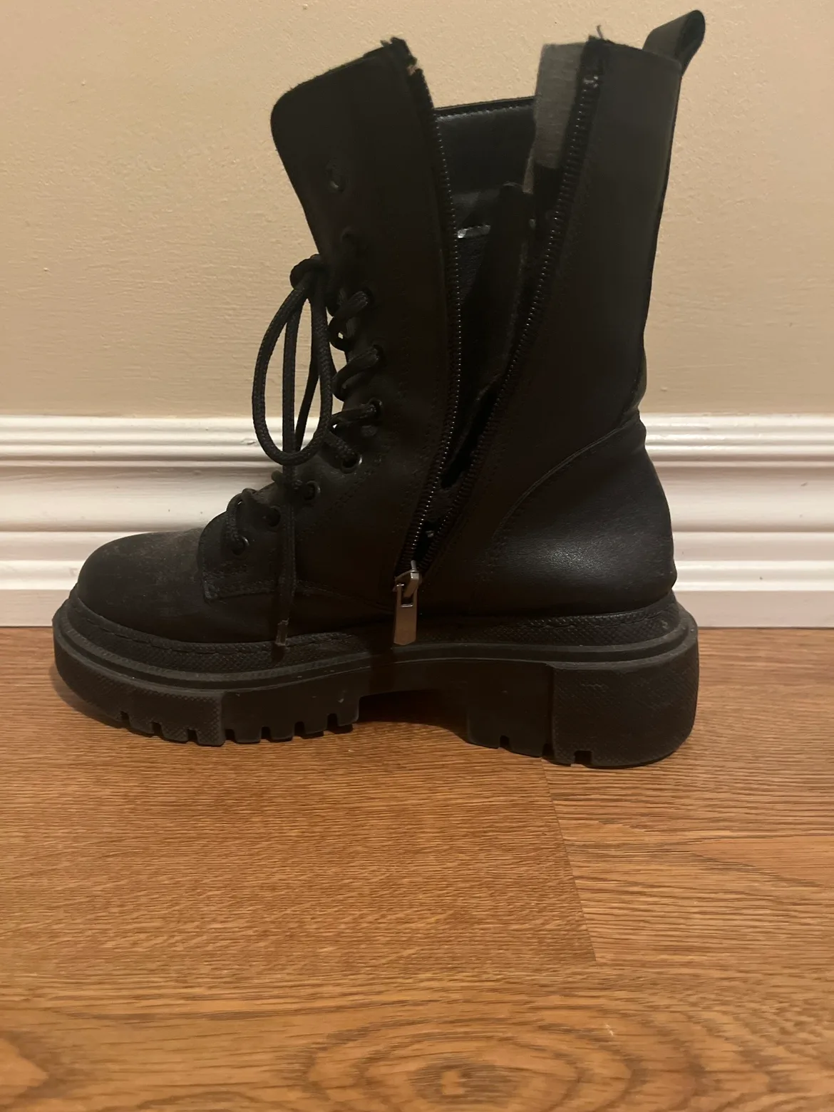 Black Platform Lace-Up Boots image indicator(3)