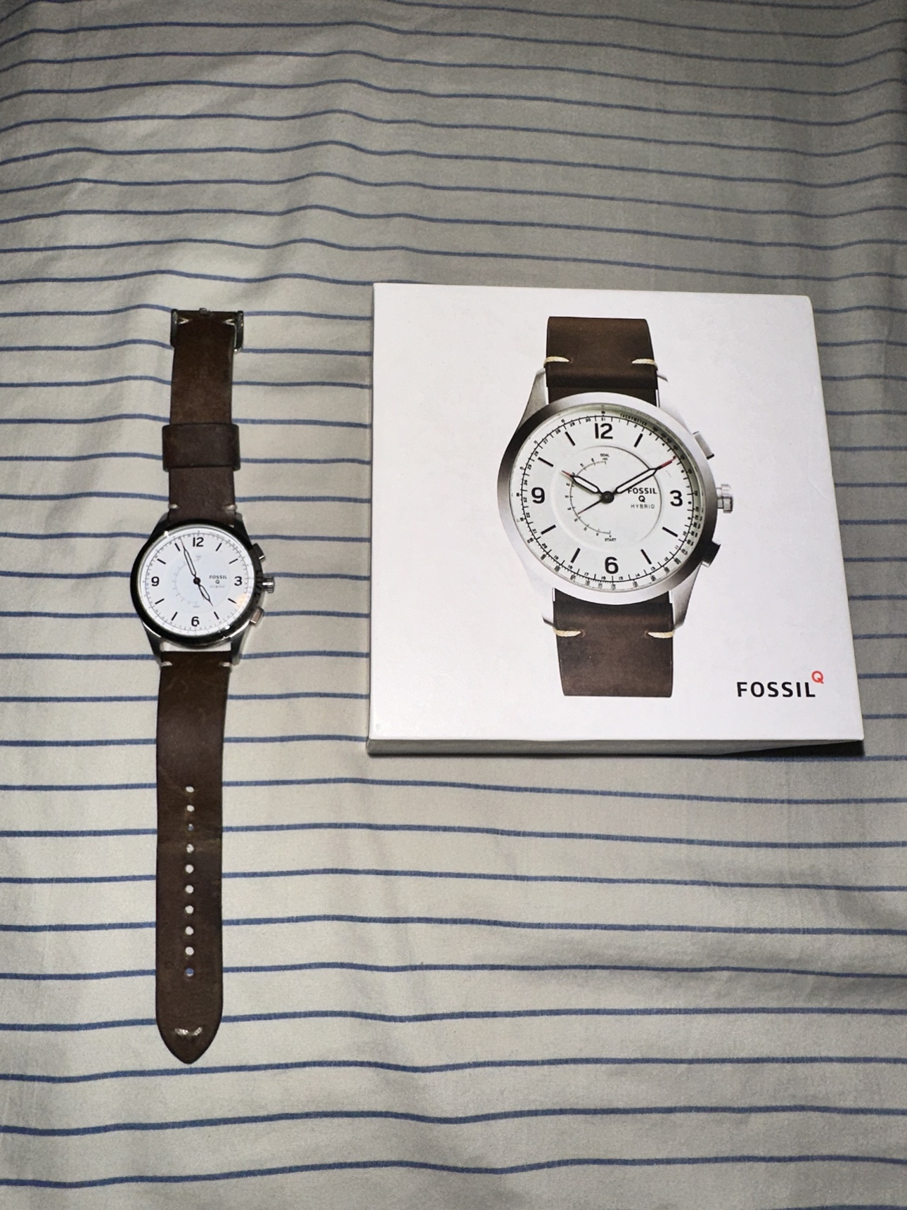 Fossil Hybrid Smartwatch - Q Activist