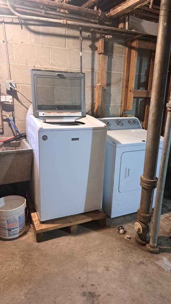 Maytag Washer and Dryer Set