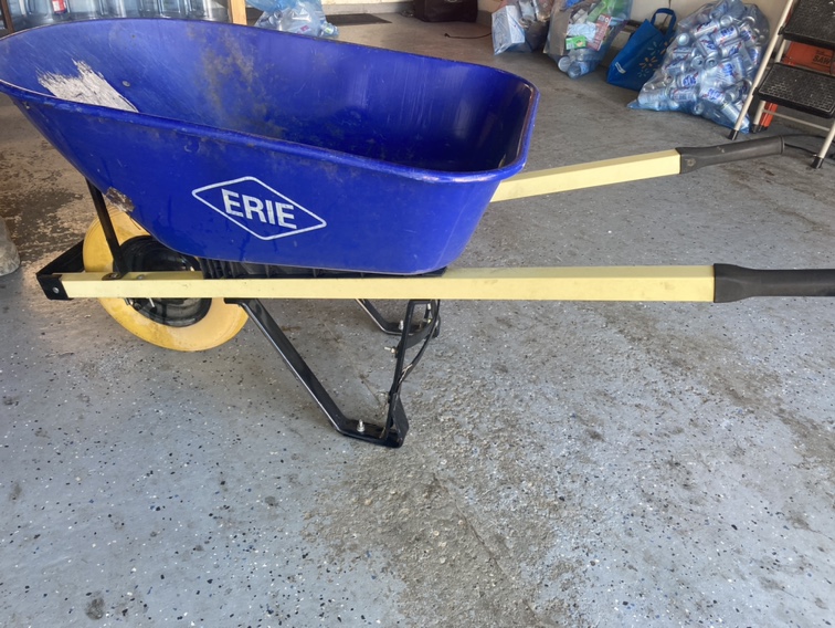 Erie Wheelbarrow - photo 4