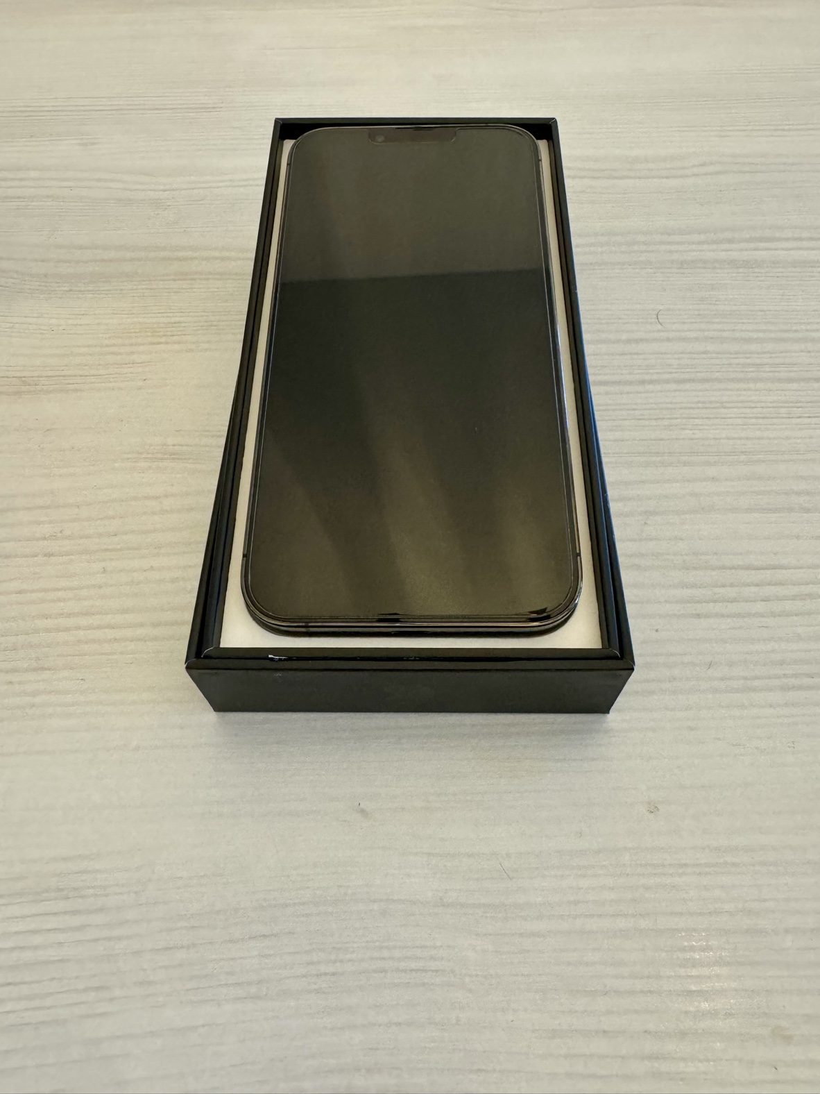 iPhone 13 Pro - photo 2