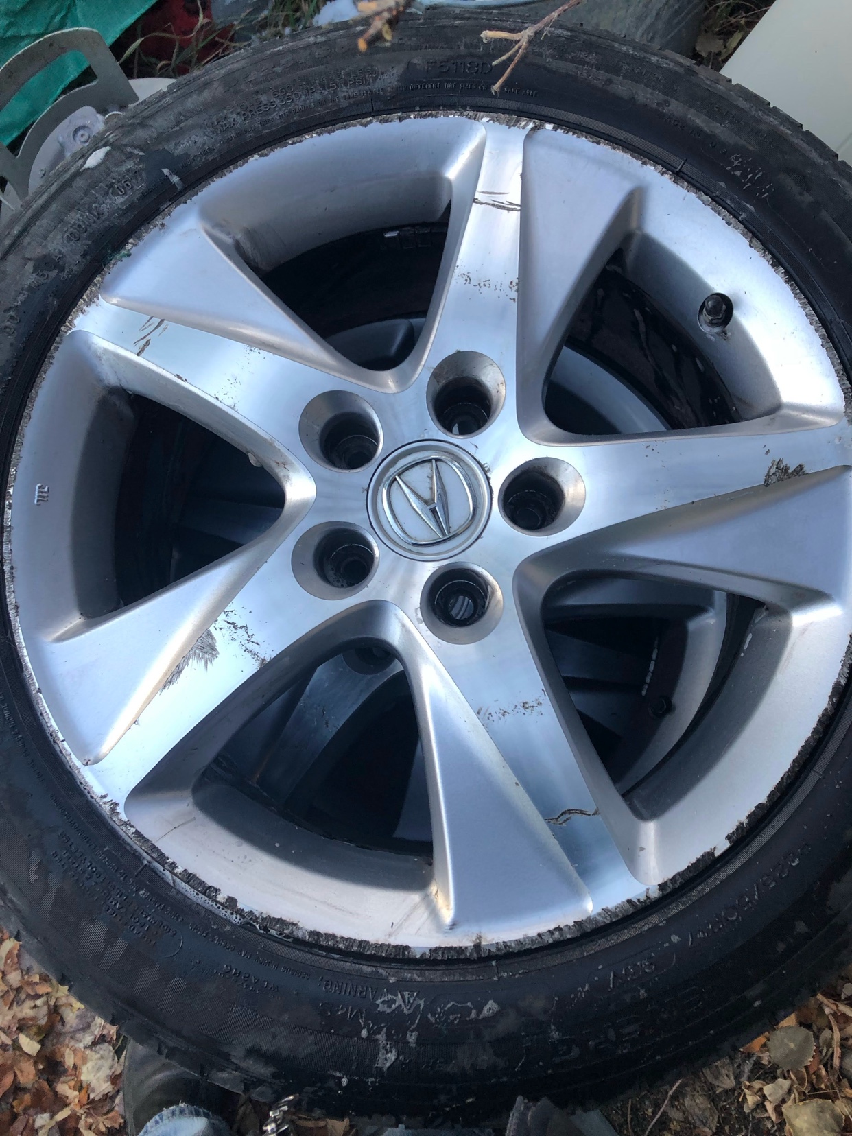 17" Acura Rims bolt pattern 5x114.3 (tires are worn)