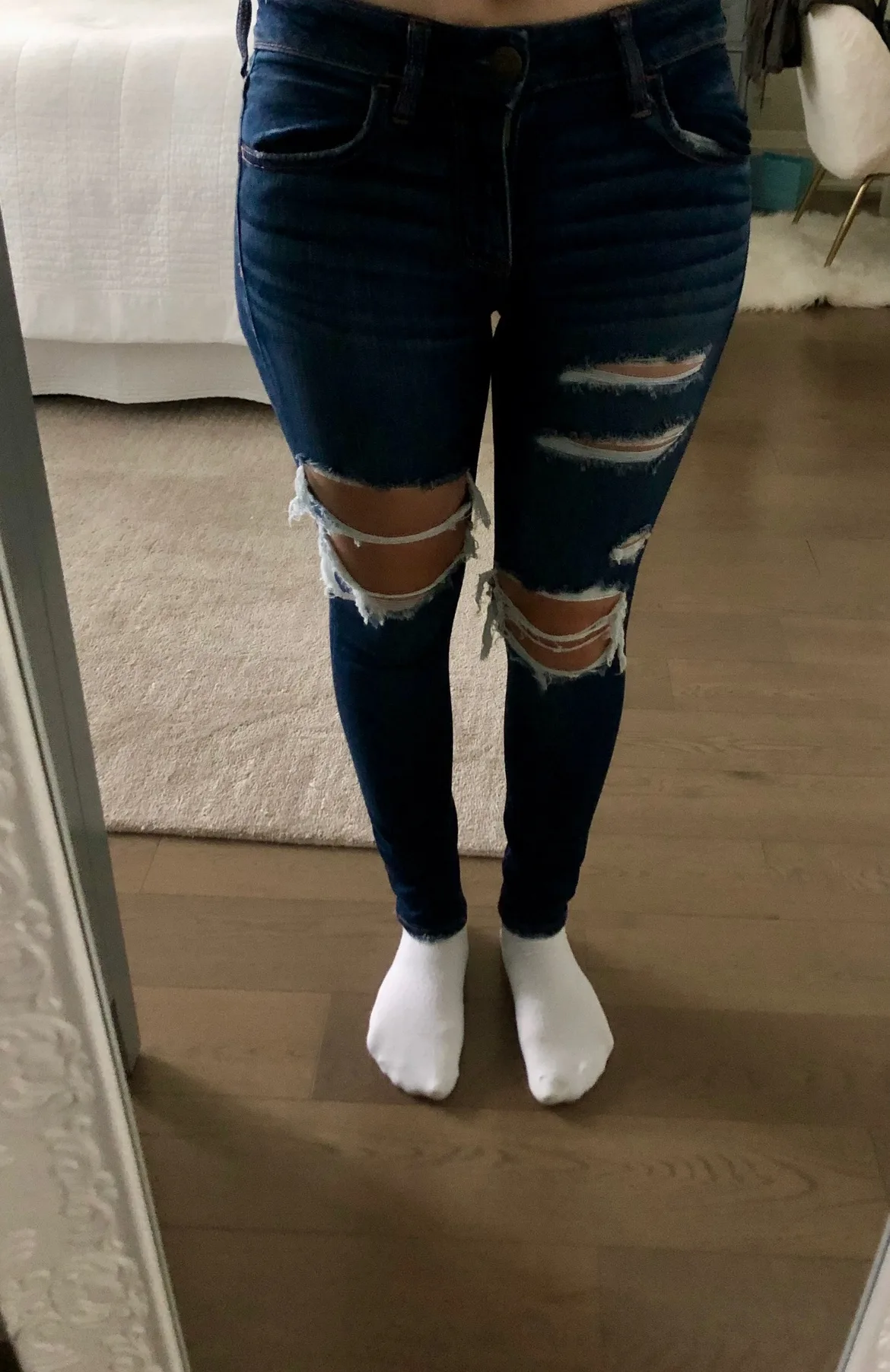 Ripped Jeans Bundle (AE + AF) image indicator(4)