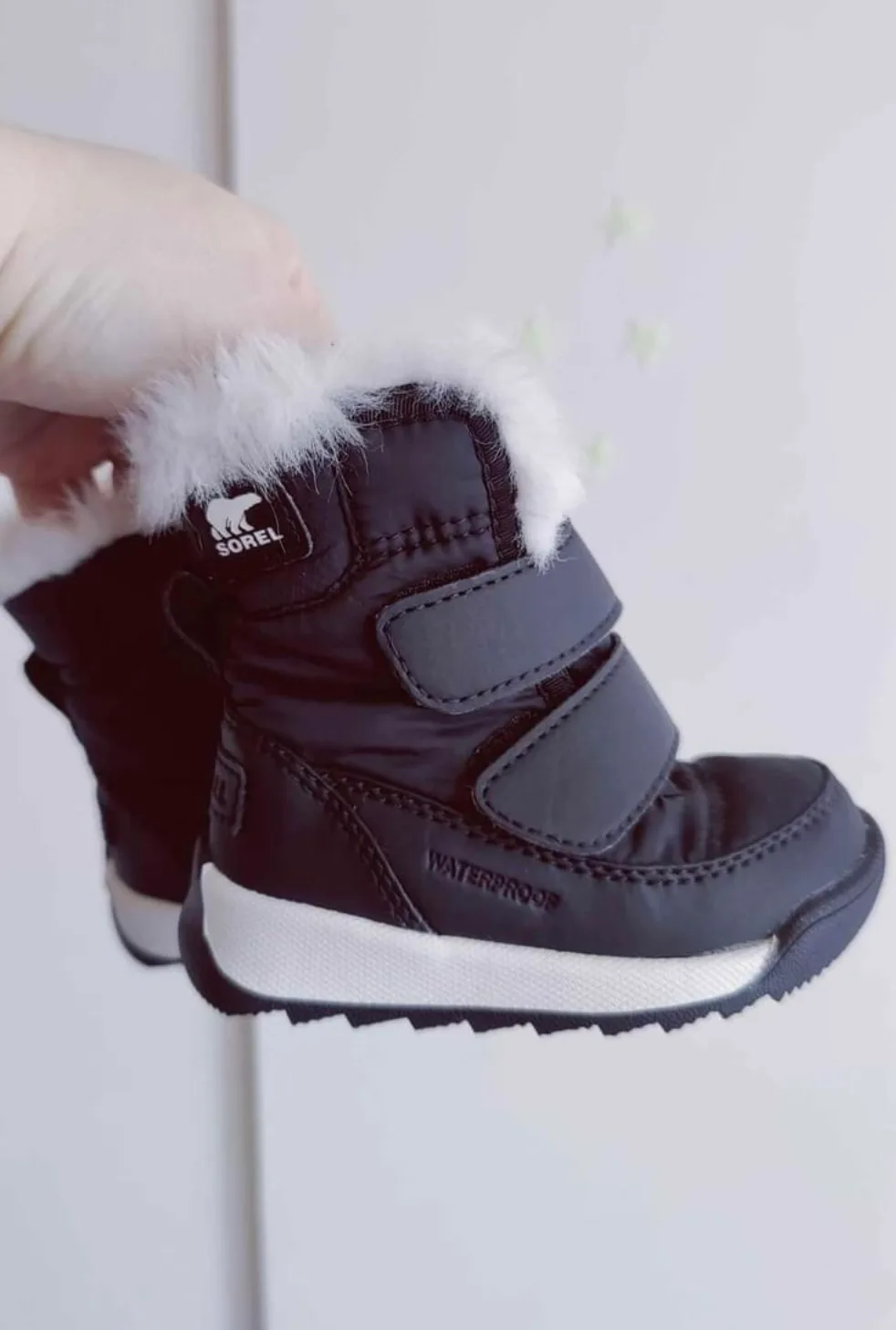 Baby sorel boots size 4 thumbnail