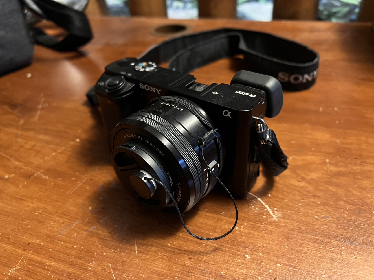 Sony Alpha a5000 Mirrorless Camera