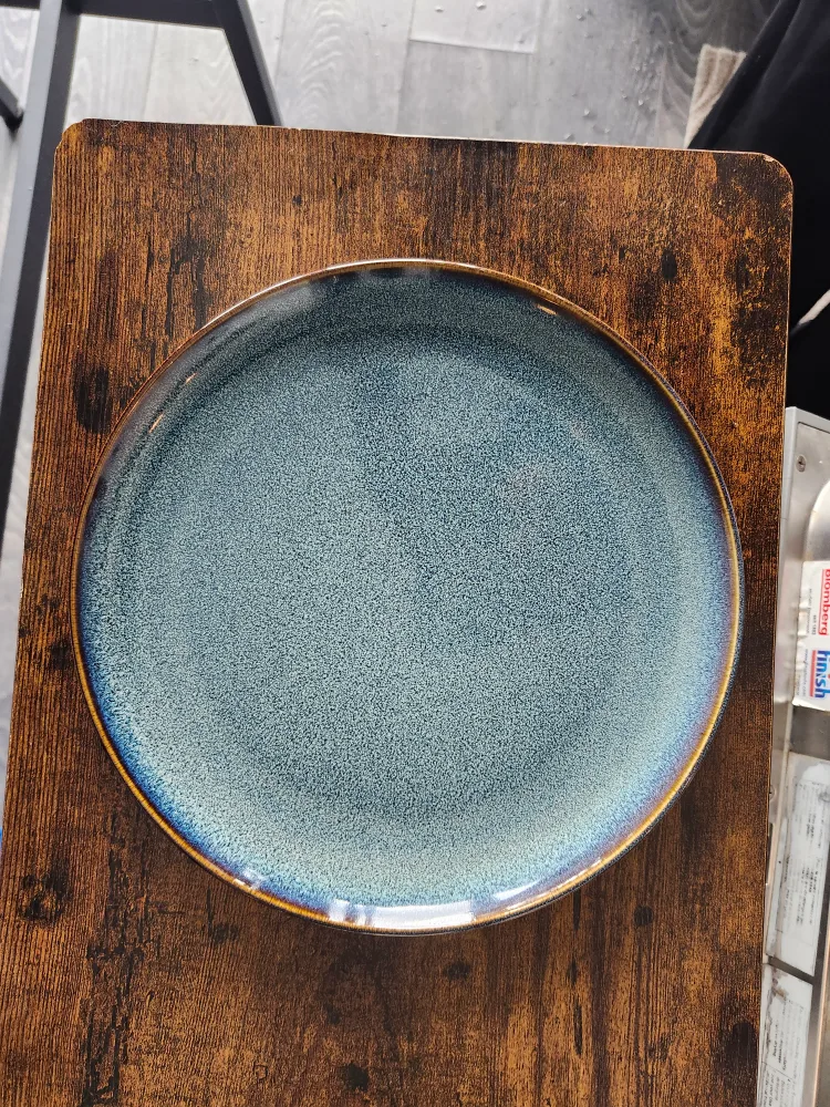 Dinnerware Set (9 pieces total) thumbnail