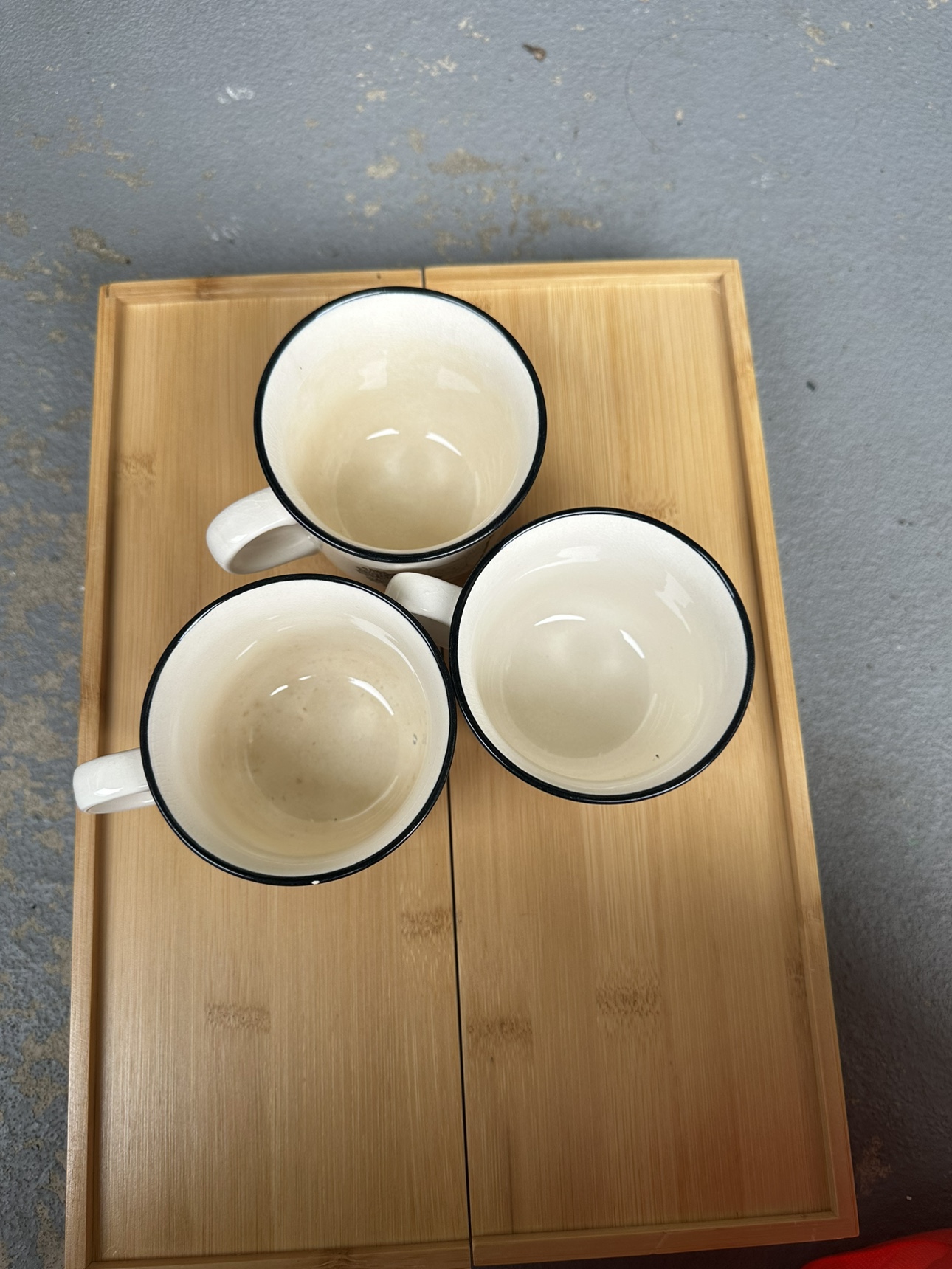Set of 3 AristoU Mugs #freecycle - photo 2