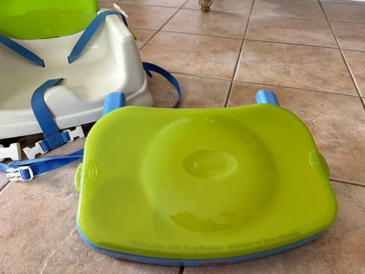 Fisher Price  Fold ' n Go Booster Seat image indicator(3)