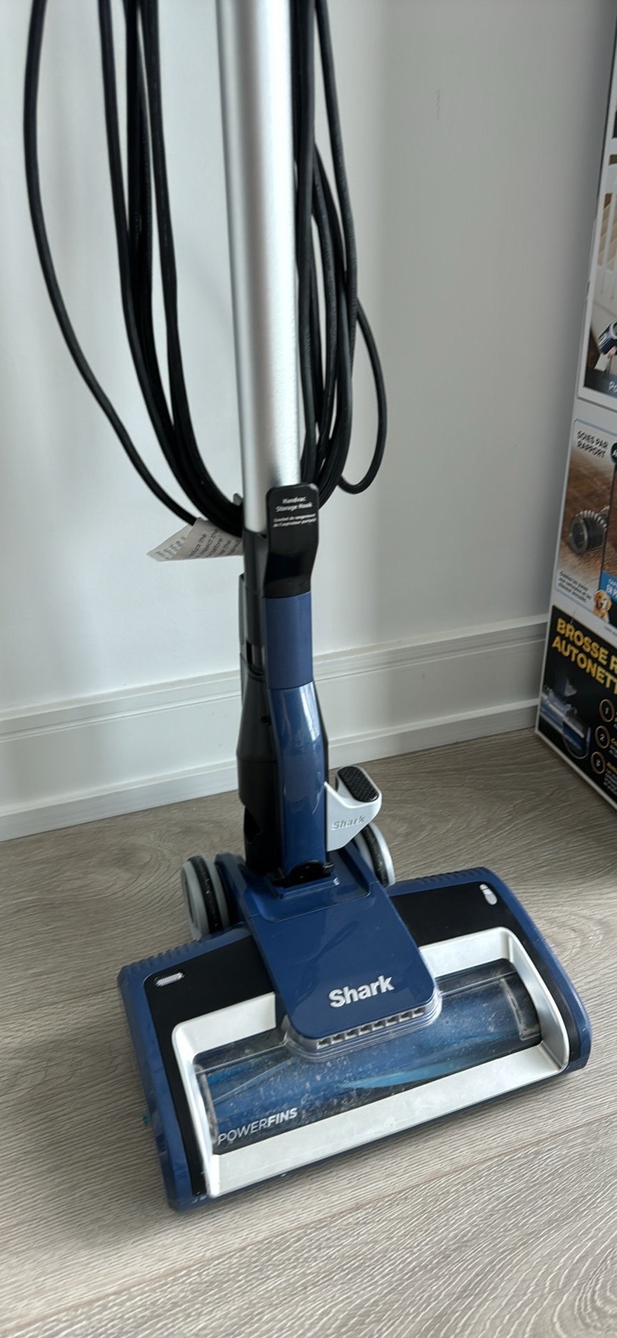 Shark Ultralight Pet Pro Vacuum - photo 4