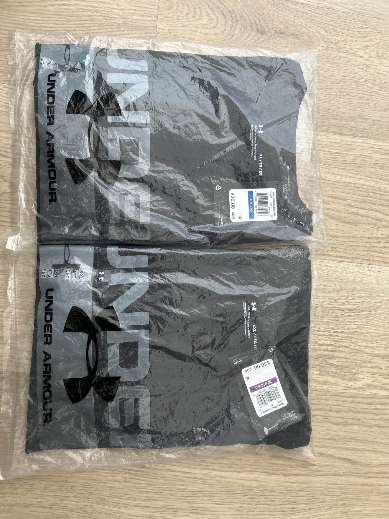 Under Armour Black T-Shirt Size XL