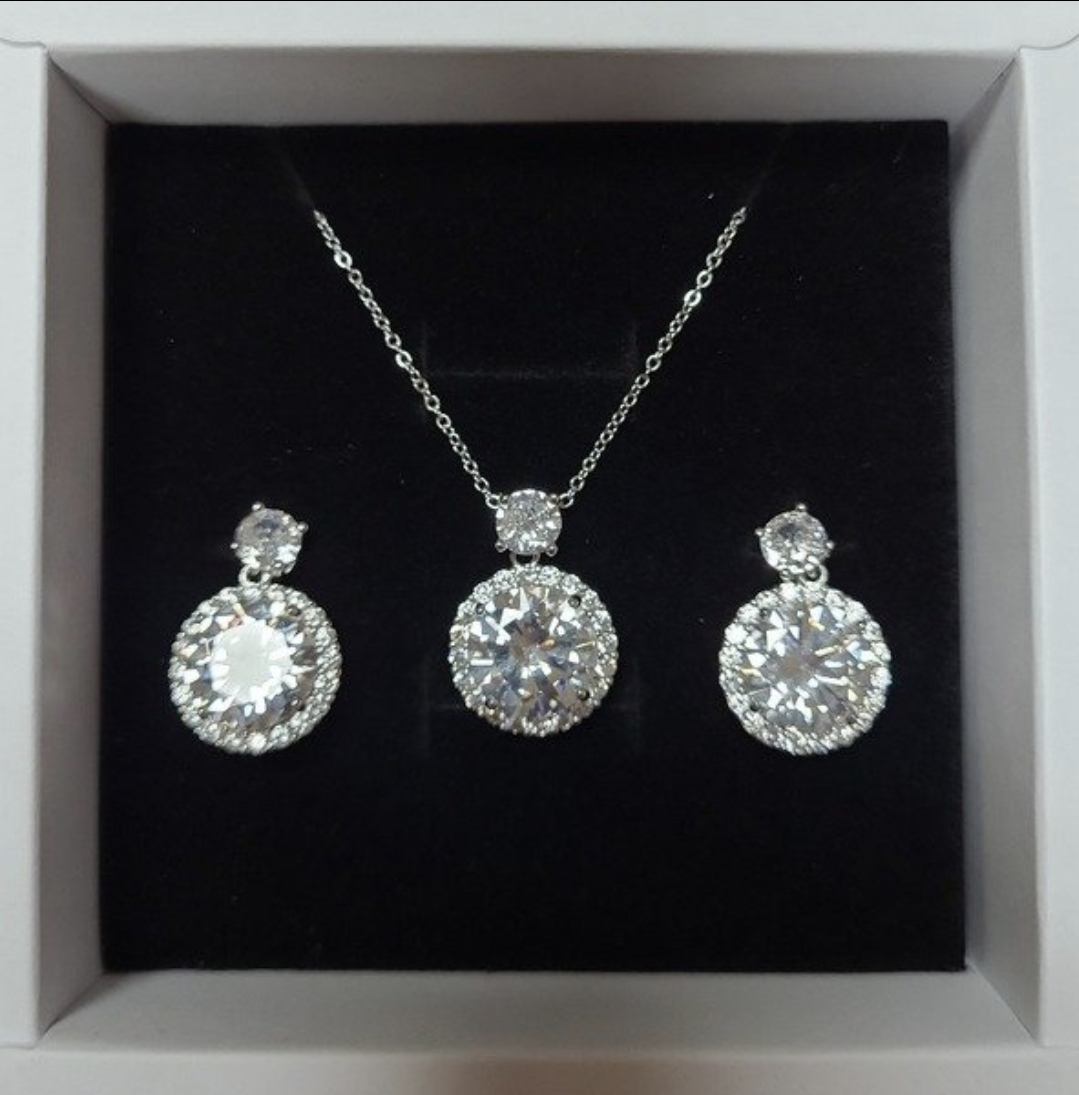 14 Karat  Necklace and Dangle Earrings Set