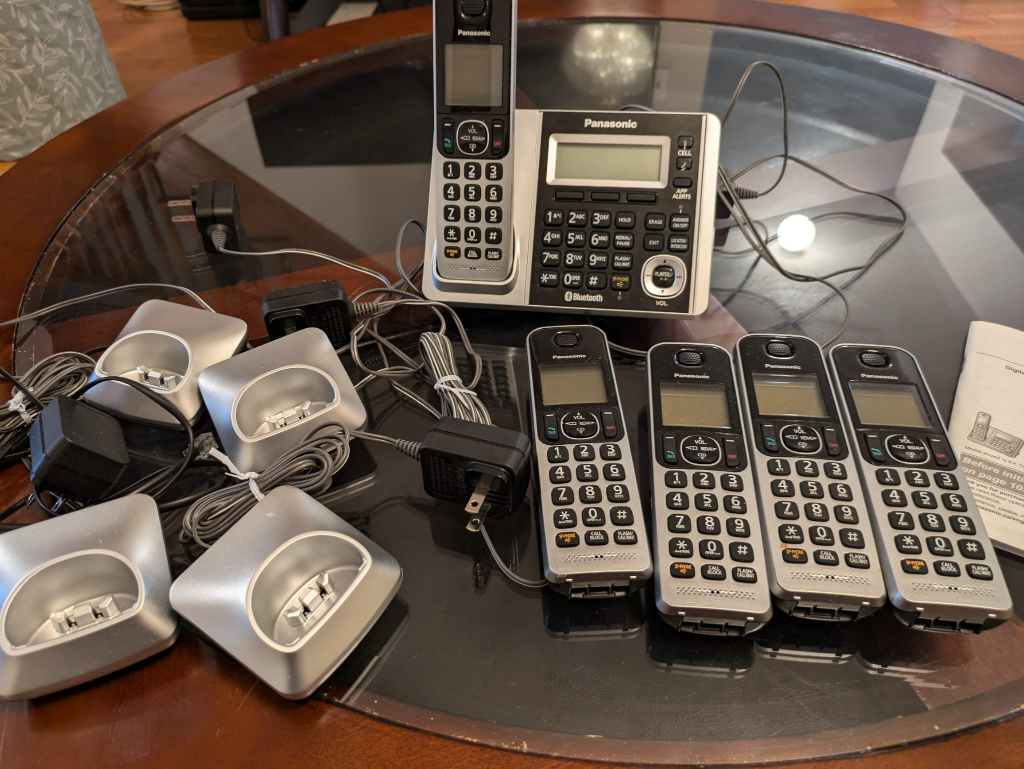 Panasonic 5 Handset Cordless Phone - Move out sale - photo 4