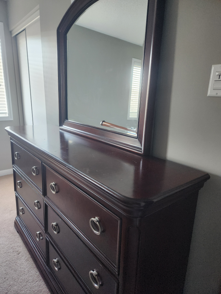 Bedroom Dresser and Nightstand Set
