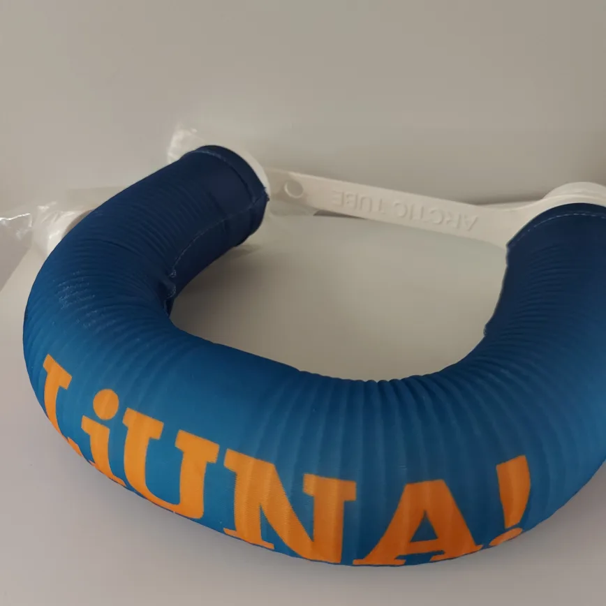 NEW - Unique 1L Arctic Tube Water Bottle image indicator(5)