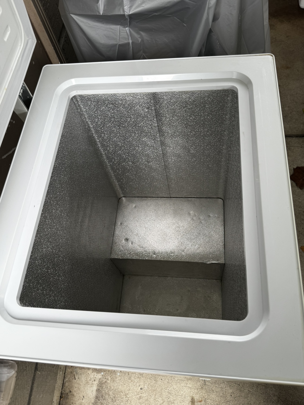 Chest Freezer - photo 2