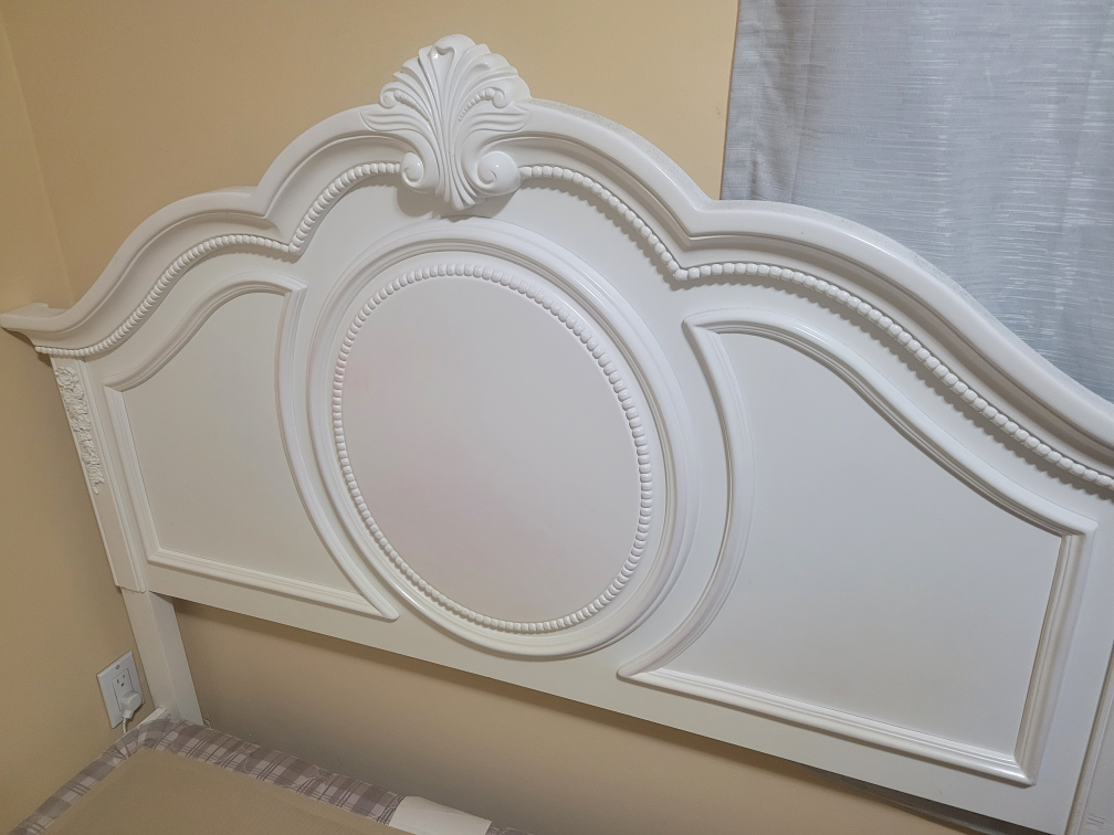 White Bed Frame with Boxspring (Double) - photo 3
