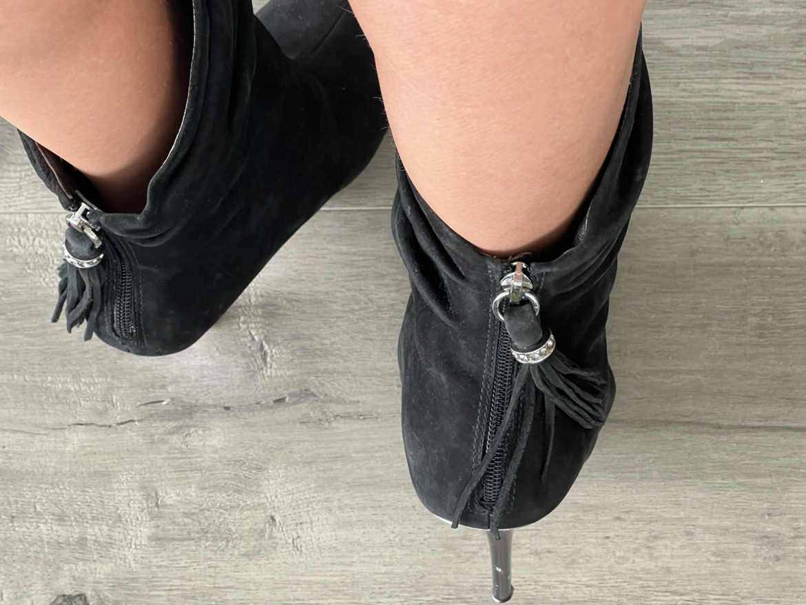 Marciano Black Suede Booties with Tassels Size 9 /40 - photo 3