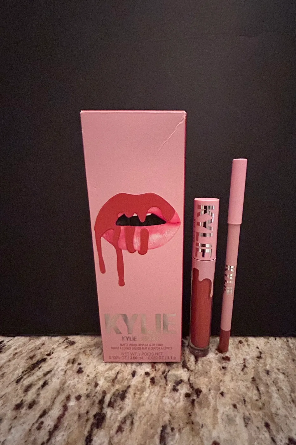 Kylie Jenner Lipstick & Lip Liner Set image indicator(4)