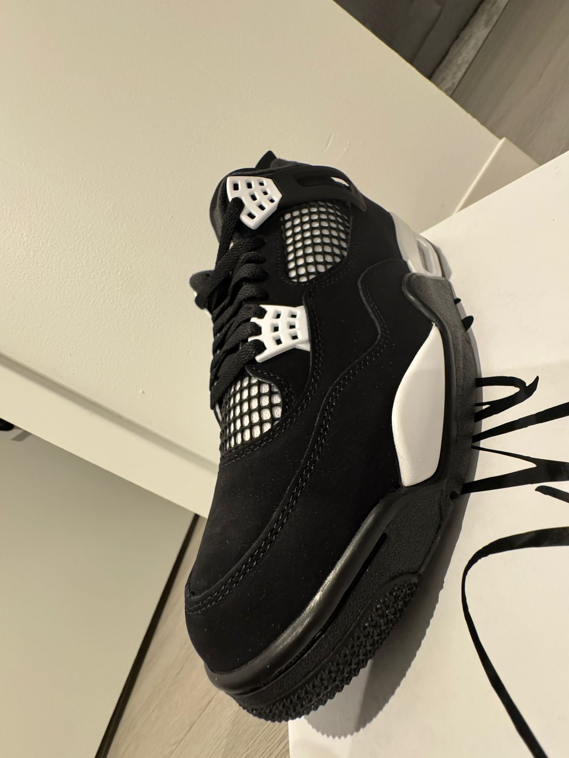 Jordan 4 white thunder - photo 4