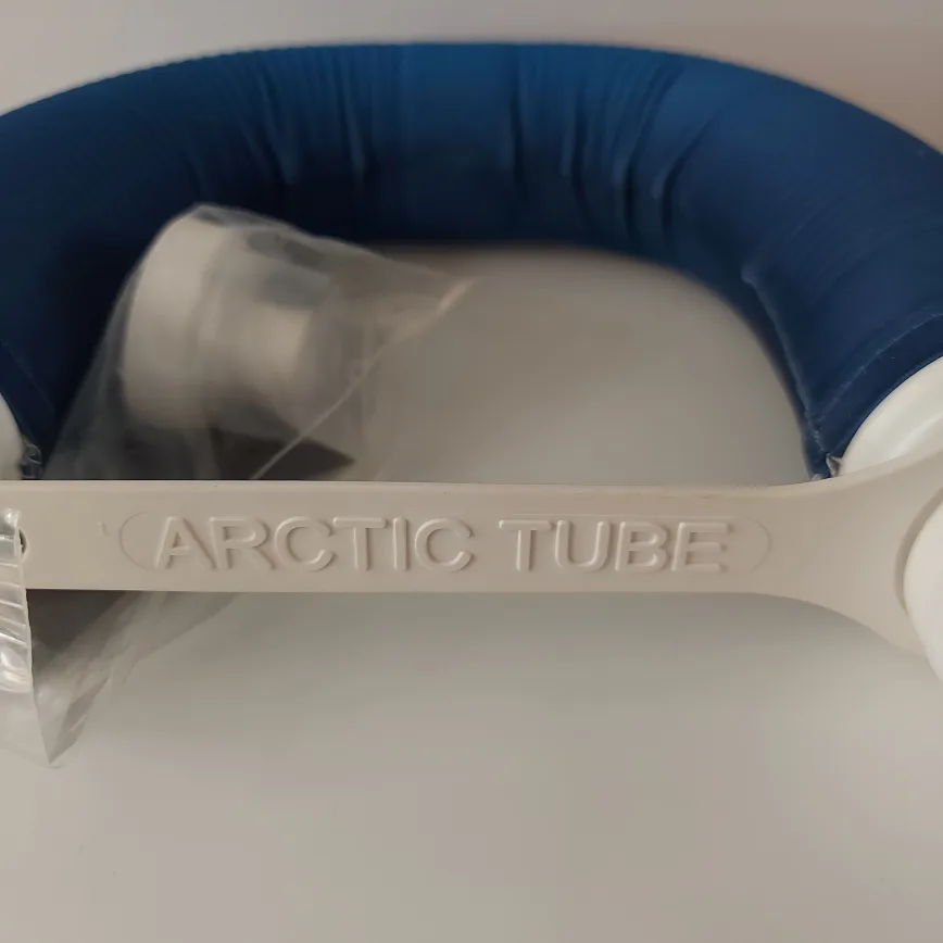 NEW - Unique 1L Arctic Tube Water Bottle image indicator(3)