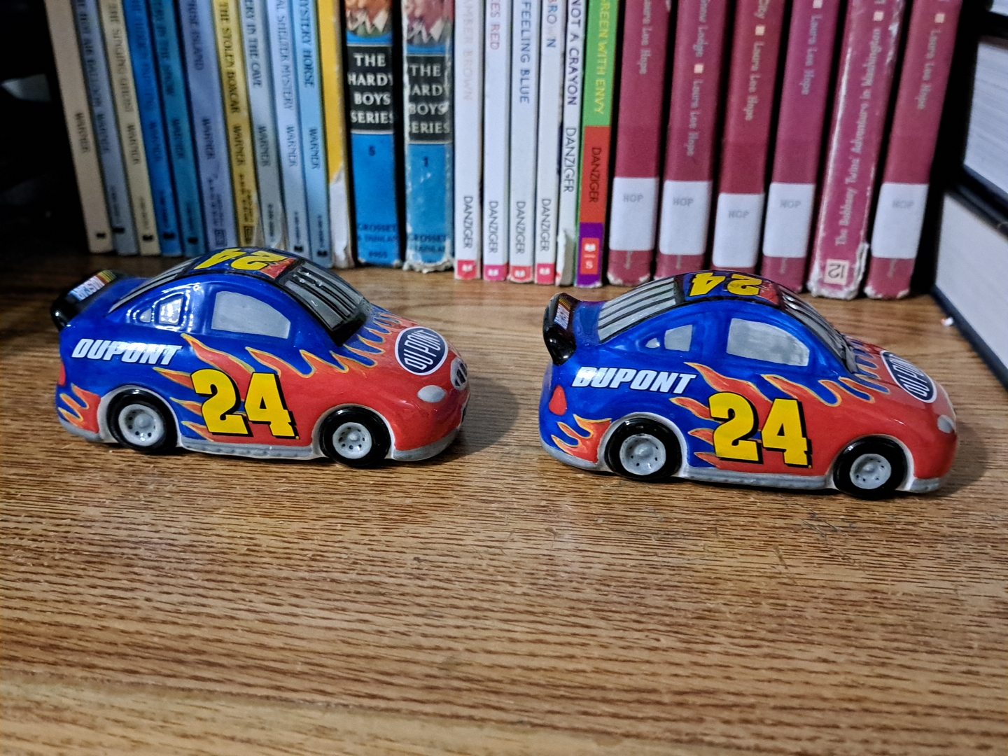 NASCAR Salt & Pepper Shakers - photo 5