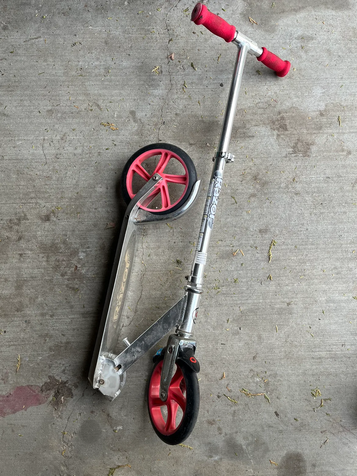 Razor scooter thumbnail