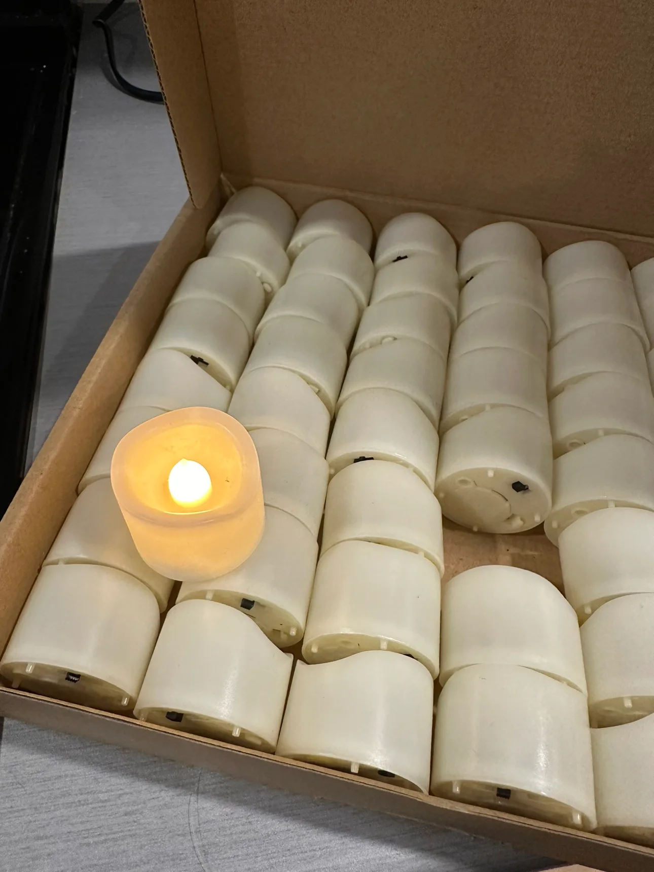 LED Candles (64 box battery operated led candles) thumbnail
