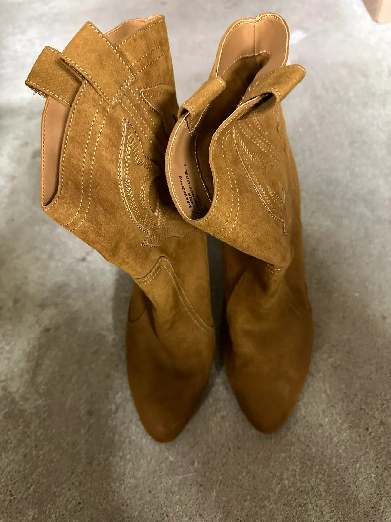 Suede Brown Cowboy Boots image indicator(2)