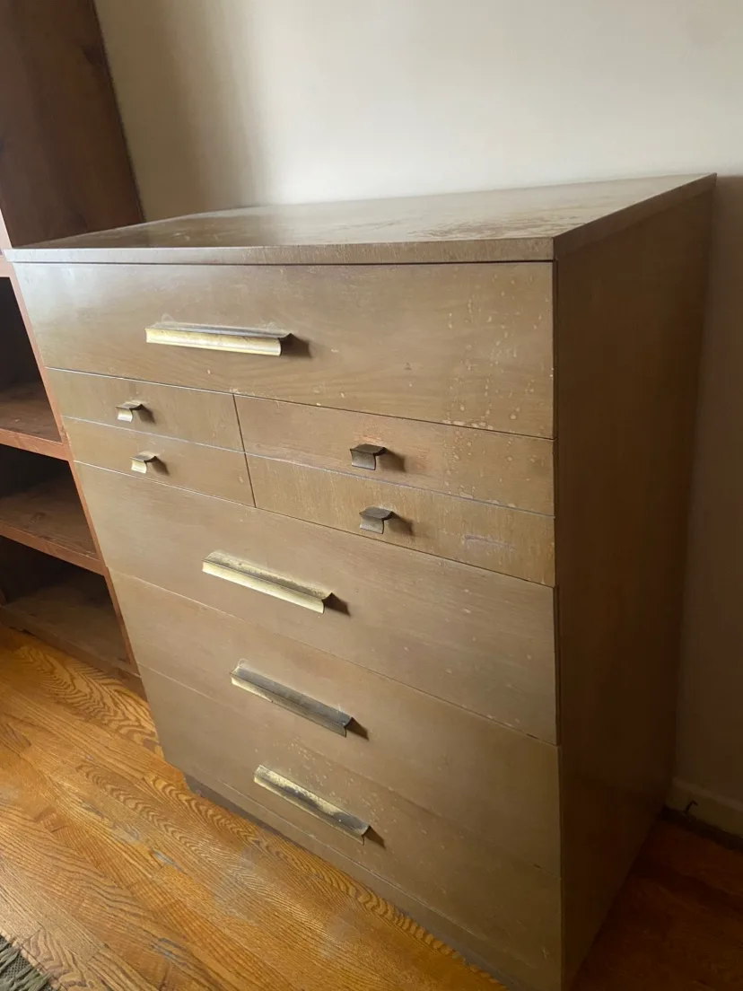 Sturdy Dresser image indicator(2)