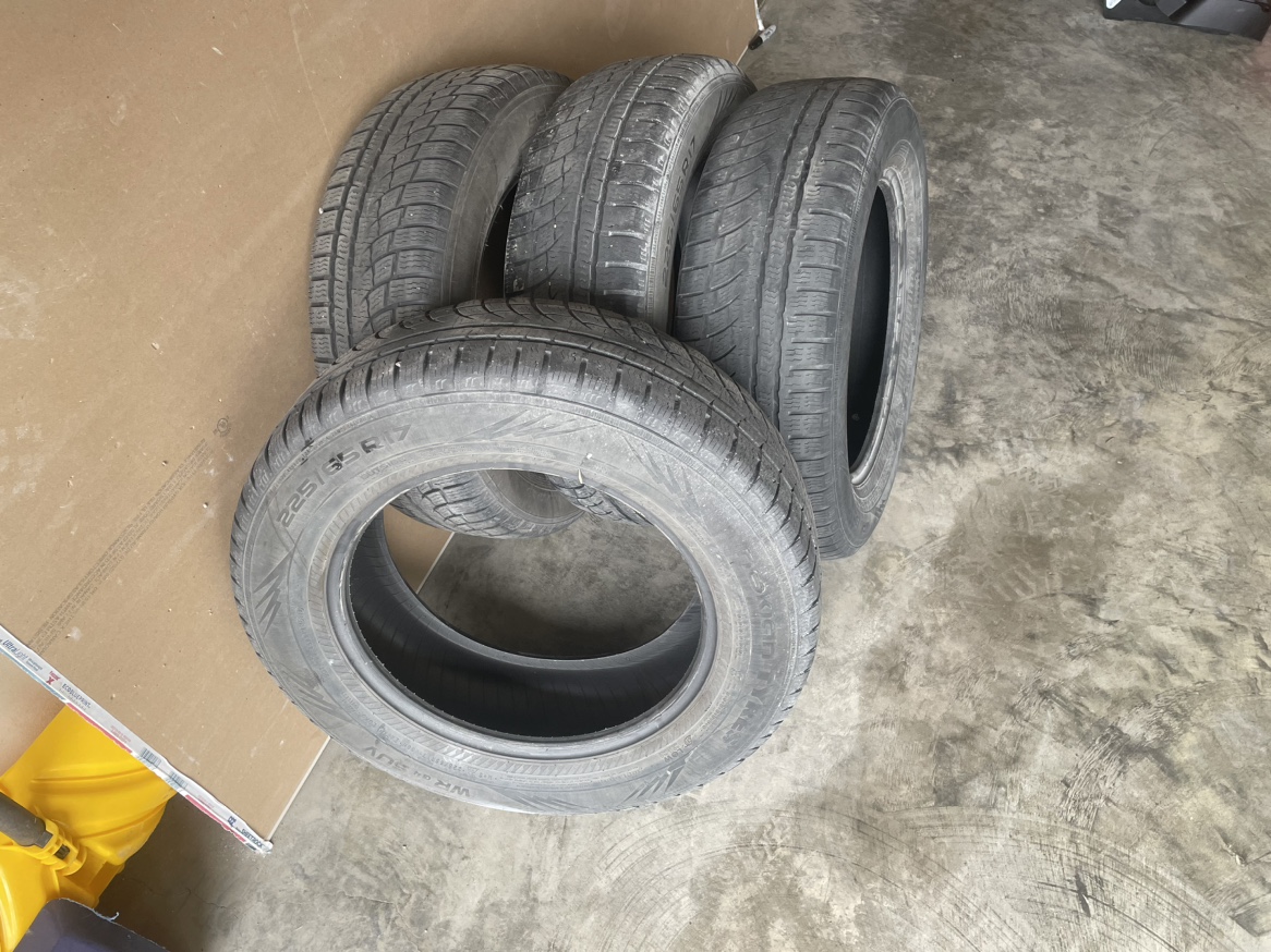 Set of 4 Winter Tires